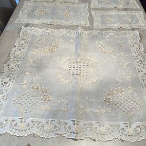 Beaded table cloth set 5 pieces